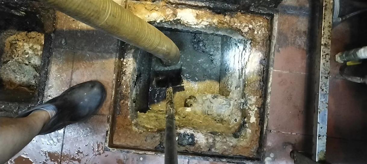 双塔污水池清理一般都有毒气，怎么预防中毒呢？